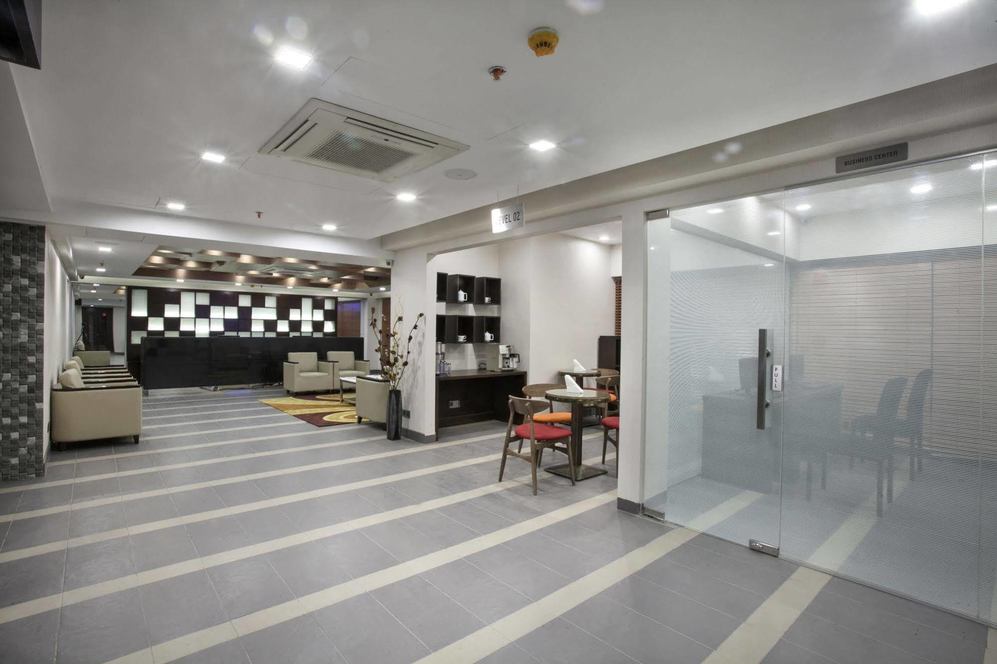 Platinum Grand Hotel Dacca Exterior foto